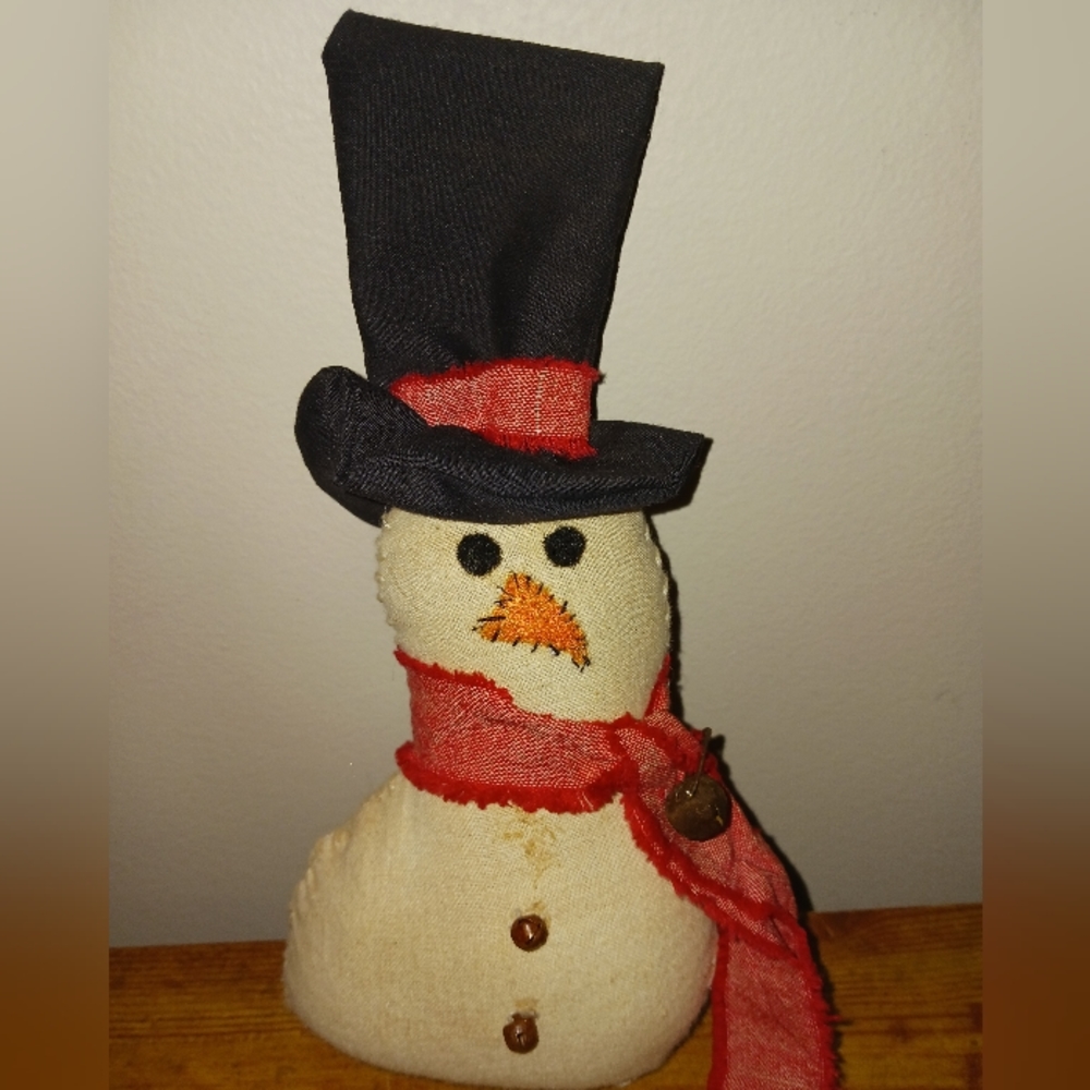 Really Cute primitive snowman